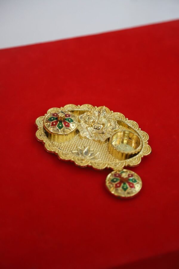 Ganesha designed kumkum holder