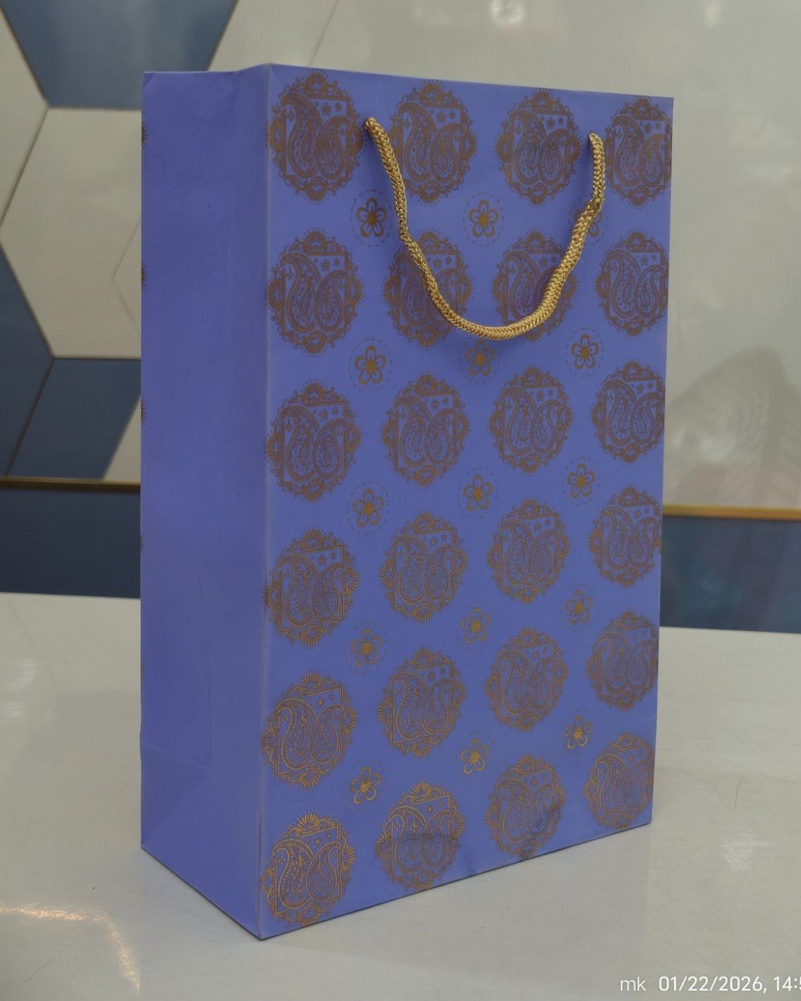 Color ful paper bag