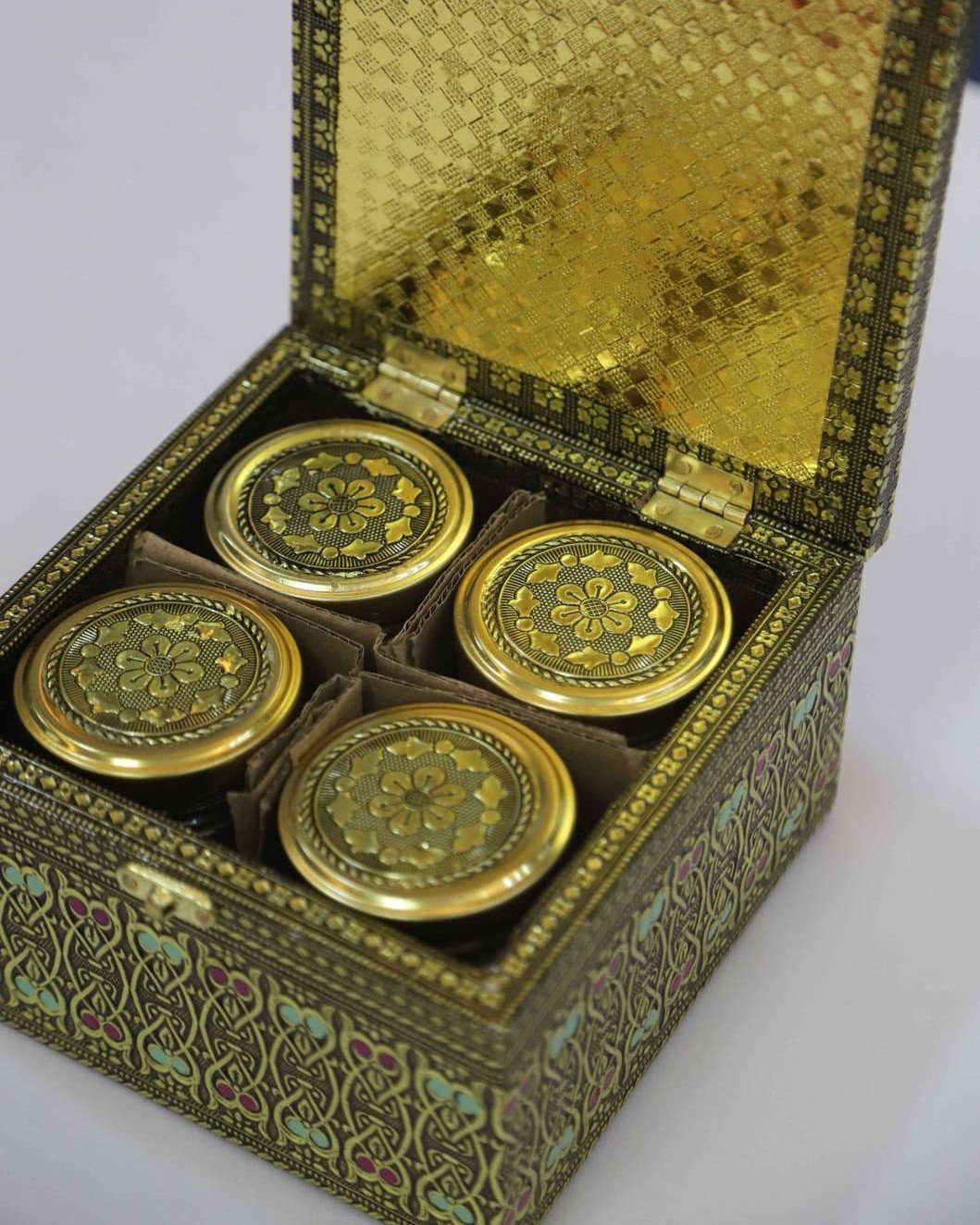 Jewel box designed Dry fruit box with bottles(4 bottles) - Image 3