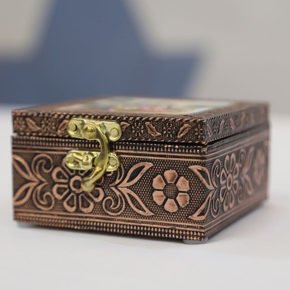 Pichwai Designed Square Jewel Box - Image 4