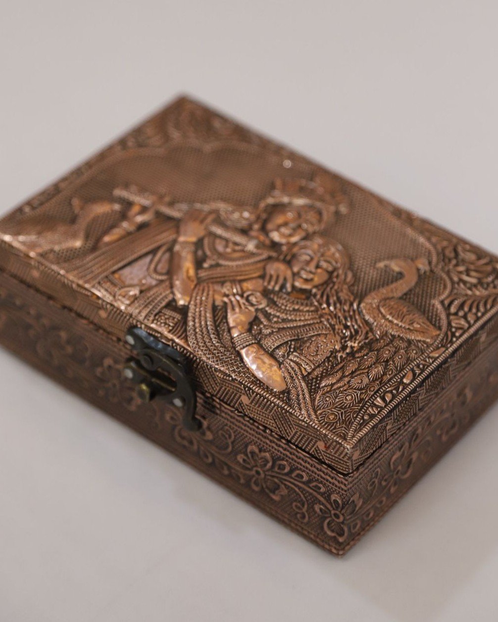 Radhe Krishna copper Finished jewel box - Image 2