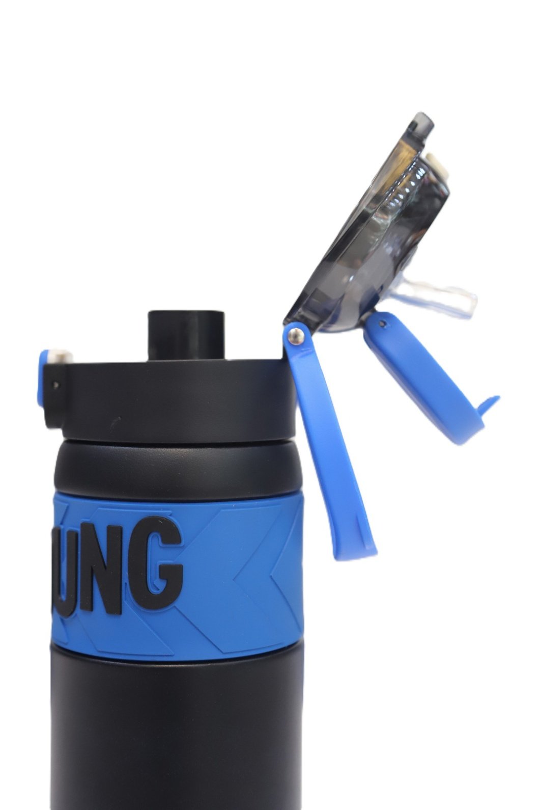 Stainless steel water bottle with sipper with silicon gripper - Image 3
