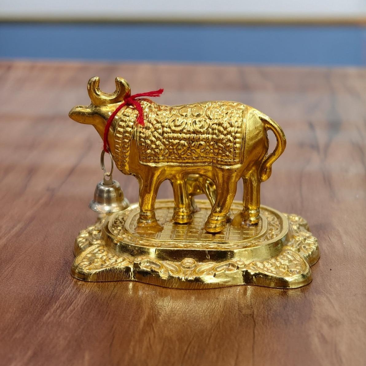 Golden Kamadhenu Statue - Image 3