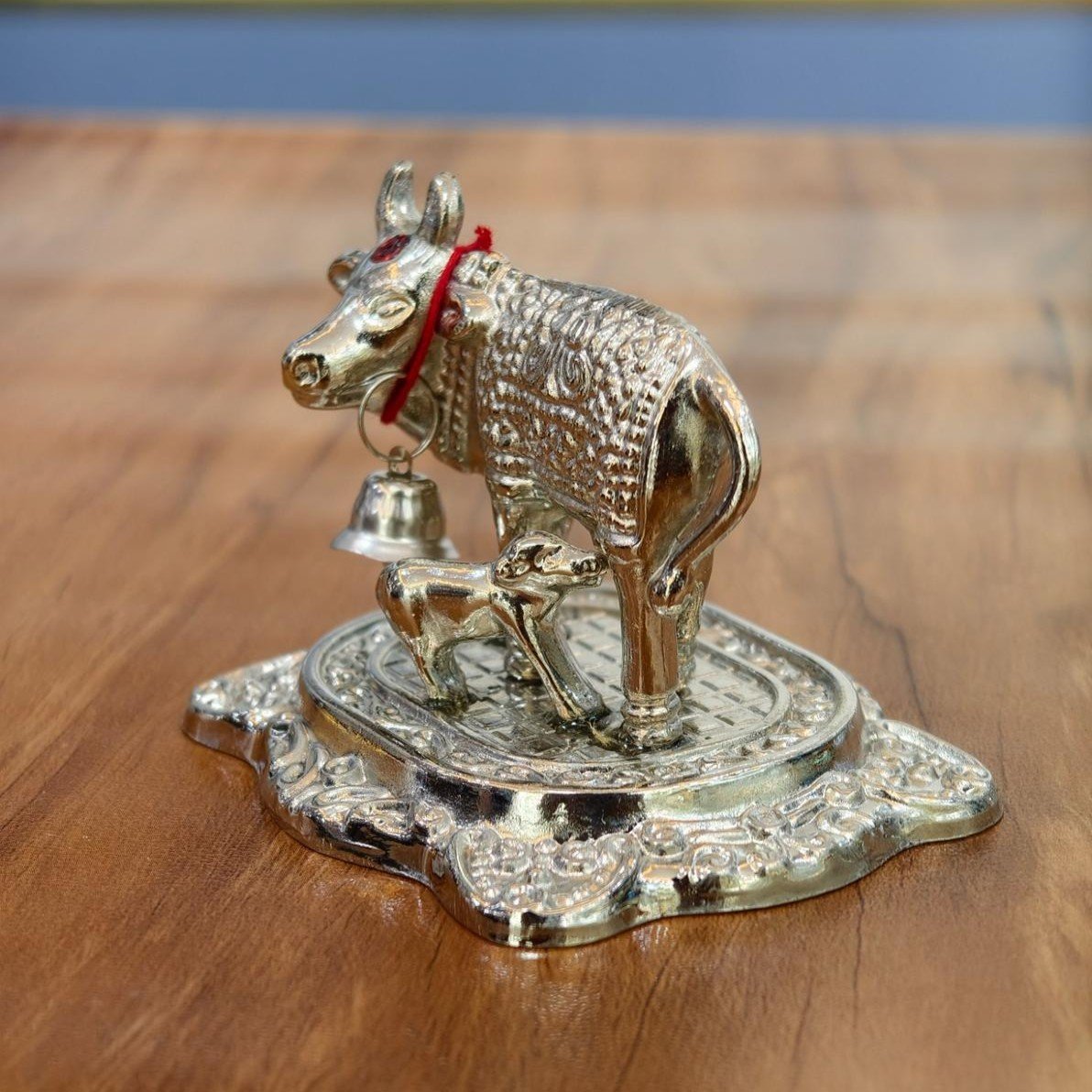 Silver Kamadhenu Statue - Image 2